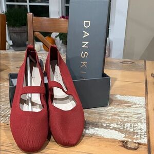 Danskin Women's Red Flats
